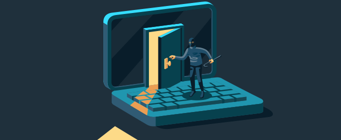hacker apre una porta